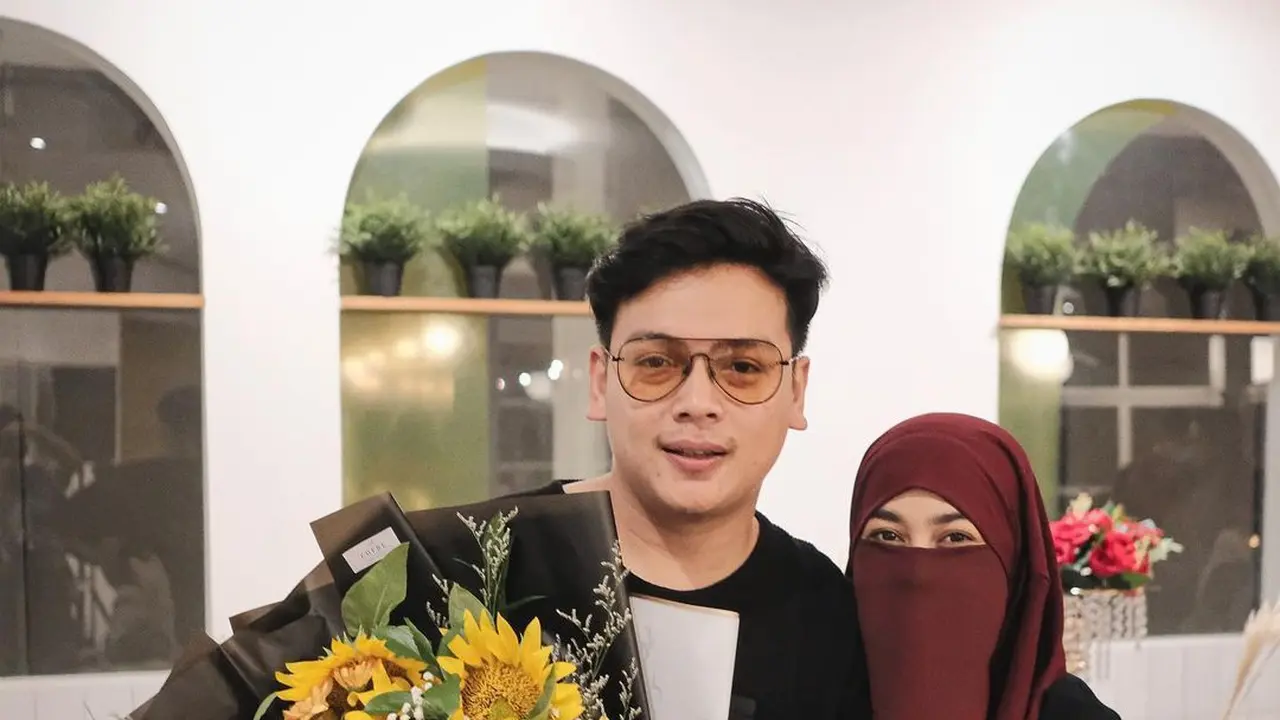 Kisah Cintanya Jadi Inspirasi, Ini 6 Potret manis Natta Reza dan Wardah Maulina