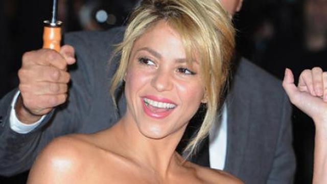 Shakira@ popcrush.com