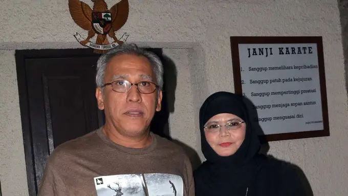 [Bintang] Janji Buat Album Terlewati, Iwan Fals Minta Maaf ke Istri