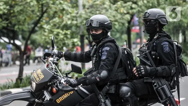 FOTO: Penjagaan Ketat Polisi di Sekitar Gedung DPR