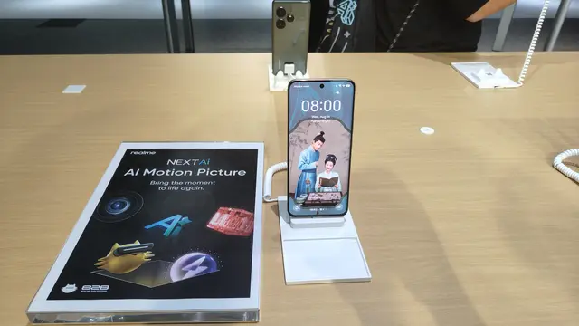 Salah satu prototipe smartphone Realme saat kegiatan Realme Cool Tech Tour, 13-15 Agustus 2024. (Foto: Liputan6.com/Agustina Melani)