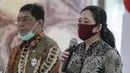 Ketua DPR Puan Maharani (kanan) menyampaikan sambutan saat menerima kunjungan Ketua Umum Partai Demokrat Agus Harimurti Yudhoyono di Gedung DPR RI, Jakarta, Kamis (6/8/2020). Pertemuan membahas krisis COVID-19 sektor ekonomi dan kesehatan hingga koalisi Pilkada 2020. (Liputan6.com/Johan Tallo)