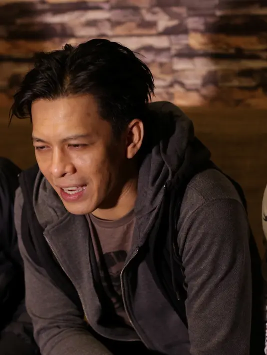 Ariel terlihat 'enjoy' melakukan latihan persiapan menyambut HUT SCTV ke-25. (Fathan Rangkuti/Bintang.com)