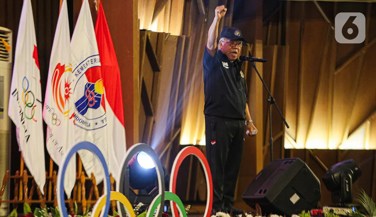 "Diharapkan mendapat 12 medali emas dan menempati sedapatnya peringkat 12," kata Basuki. (Liputan6.com/Faizal Fanani)