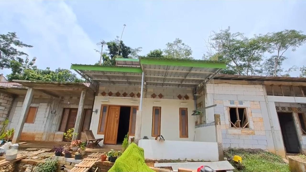 Cerita Haru Amin dan Wiwid, Warga Jepara yang Punya Rumah Berkat Program Gubernur Jateng