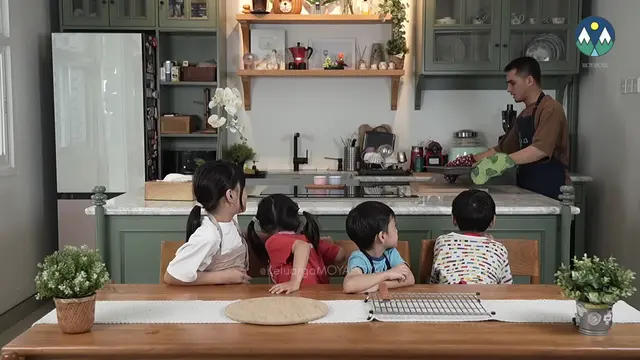 Potret Dapur Rumah Ricky Harun dan Herfiza