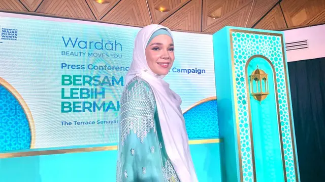 Dewi Sandra Tidak Khawatir Menua: Cantik Alami Itu Mahal!