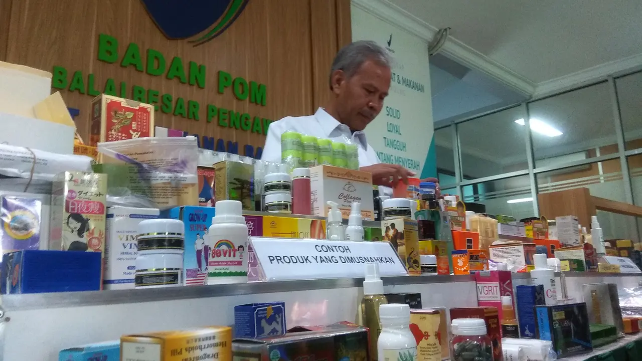 Seluruh produk ilegal itu merupakan hasil sitaan sepanjang tahun 2019.