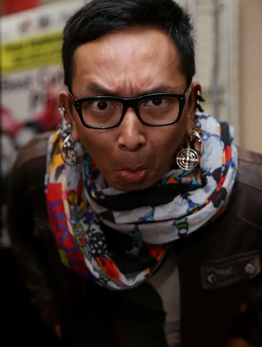 Bagi Isa, Piyu merupakan sosok yang tidak mengedapankan egonya. Piyu juga mempersilahkan lagunya di otak-atik. (Andy Masela/Bintang.com)