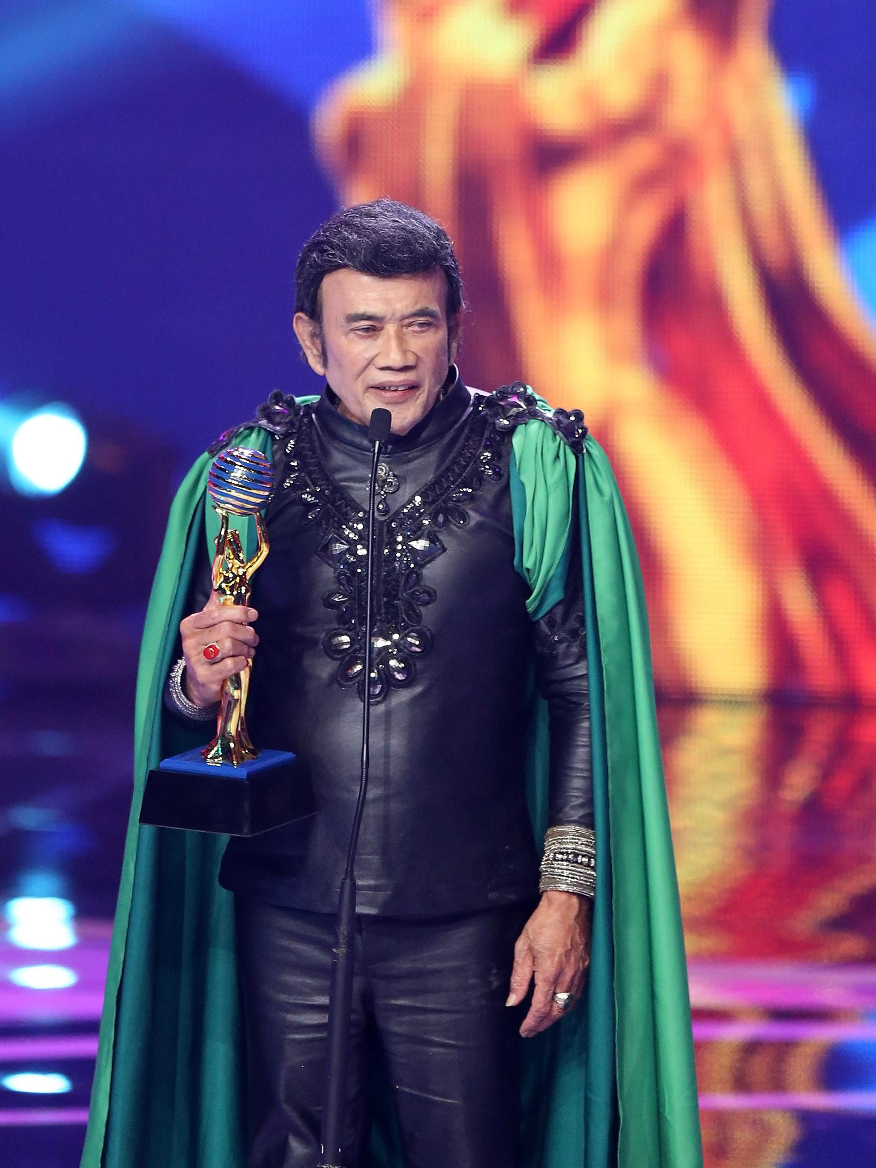 Rhoma Irama dan Air Mata Bahagia di Panggung IDA 2017 ...