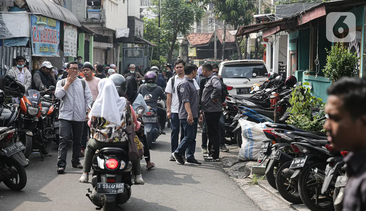 <p>Suasana kawasan Jalan Petamburan III, Jakarta, Rabu (20/7/2022). Mantan pimpinan Front Pembela Islam (FPI) Muhammad Rizieq Shihab dinyatakan bebas bersyarat dari Rutan Bareskrim Polri, pada hari ini. (Liputan6.com/Faizal Fanani)</p>