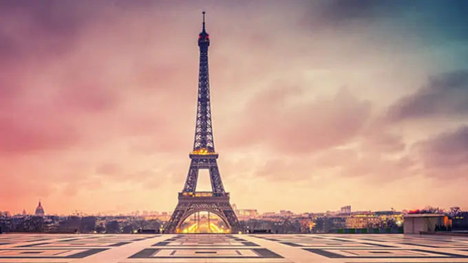 (C) travelandstories