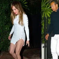 Jennifer Lopez dan Lex Rodriguez sudah tak malu memamerkan kemesraan di depan publik. Belum memberikan pernyataan secara langsung, keduanya tampak sedang berlenggang bersama di Miami. (doc.eonline.com)