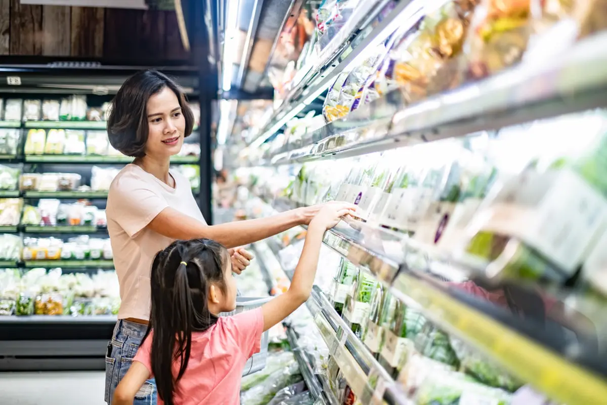 Ilustrasi belanja di supermarket