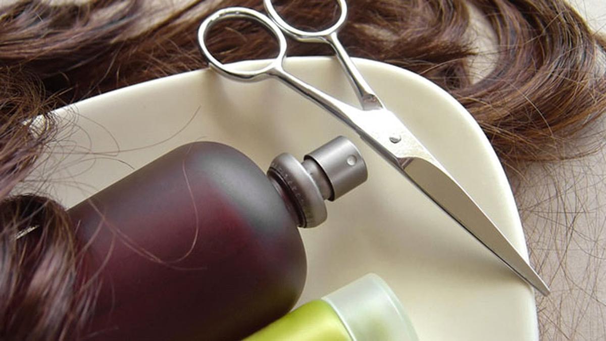 Wanita Ini Terserang Stroke Saat Perawatan Rambut di Salon - Fashion ...