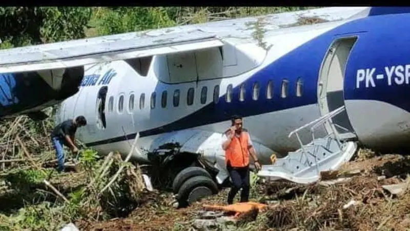 ﻿﻿Kementerian Perhubungan mencatat kejadian pesawat gagal lepas landas di Bandara Stevanus Rumbewas Serui, Papua. (Foto: Kementerian Perhubungan)