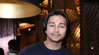 Pamer Pose Melamun, Deva Mahenra Dianggap Mirip Gong Yoo