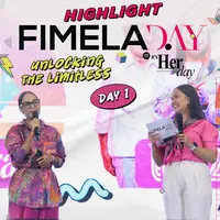 Pada gelaran Fimela Day hari pertama, pengunjung dengan antusias mengikuti rangkaian acara. Dimulai dari mengasah keterampilan dengan membuat soft clay mirror bersama Kitty Manu, ngobrol seru dengan Kimberly Ryder, sampai nyanyi bareng Ten 2 Five, serta pelantun lagu Primadona yaitu Adikara. Lihat kembali keseruannya dalam video berikut ini!