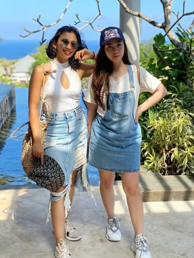 6 Potret Kompak Felicya Angelista dan Adik Caesar Hito, Bak Saudara Kandung