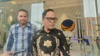 Ketua relawan Jokowi Mania sekaligus mantan Ketua GP Mania, Immanuel Ebenezer memberi sinyal akan mendukung Anies Baswedan di Pilpres 2024 usai bertemu elite Partai NasDem di Gondangdia, Jakpus. (Liputan6.com/Winda Nelfira)