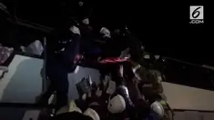 Sedikitnya lima orang tewas dan puluhan lainnya terluka dalam kecelakaan bus di Rusia.