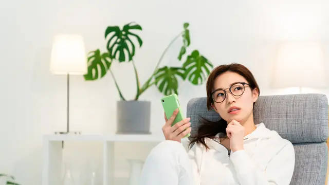 Mengejar Gaji Tambahan di Tengah Pandemi, Ada Pulsa Hingga Logam Mulia Menanti