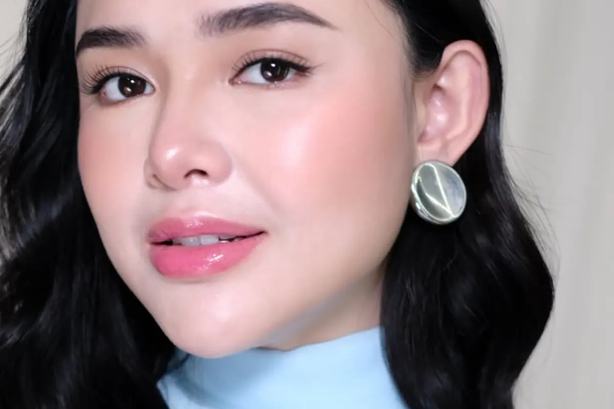 Amanda Manopo Tampil Memesona dengan Makeup Clean, aura bumil terpancar. [@louisedaniellaa]
