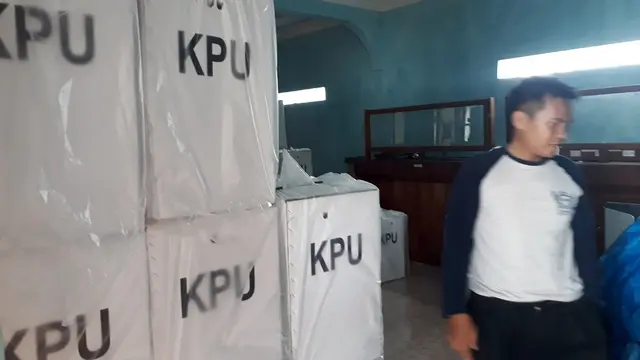 Ilustrasi - Logistik Pemilu. (Foto: Liputan6.com/Muhamad Ridlo)