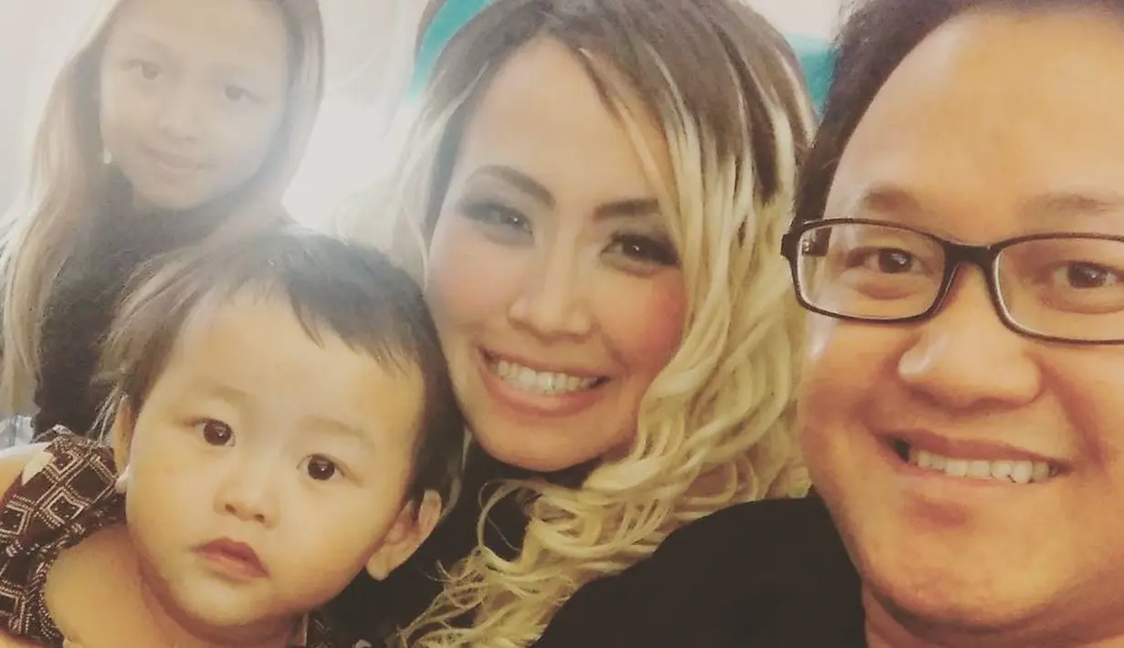 Pinkn Mambo sempat meramaikan dunia musik Indonesia berkat penampilannya dengan Ratu sampai menjadi solois. Suaranya yang khas pun berhasil menghipnotis para penikmat musik Indonesia. (Foto: instagram.com/pinkan_mambo)