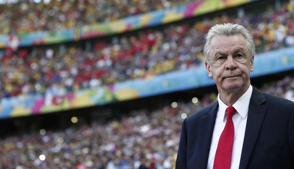 Ottmar Hitzfeld lahir di Lorrach, Jerman, tanggal 12 Januari 1949 adalah pelatih yang sarat pengalaman. Dia melatih Bayern Munchen dua kali yaitu pada tahun 1998-2004 dan 2007-2008. (EPA/Peter Klaunzer)   