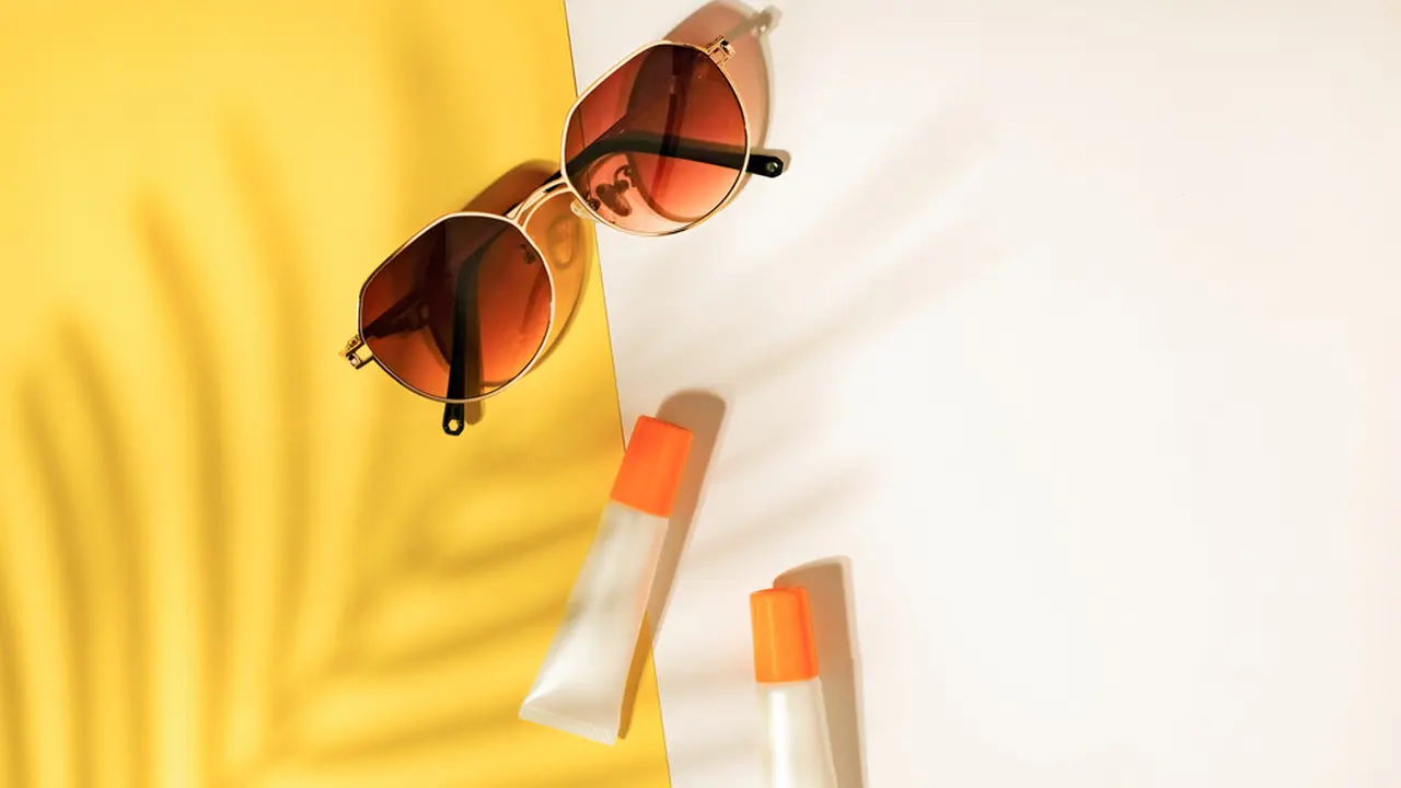 Beda Mineral vs Physical Sunscreen, Mana yang Lebih Baik Digunakan Ya?