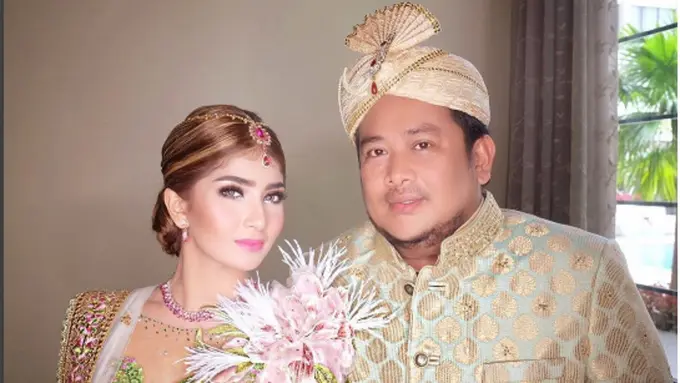 [Bintang] Fiona Fachru Nisa dan Roni Fauzan