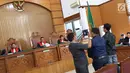 Suasana sidang lanjutan kasus ujaran kebencian terdakwa Ahmad Dhani di Pengadilan Negeri Jakarta Selatan, Senin (2/7). Sidang tersebut menghadirkan saksi dari jaksa dan saksi meringankan dari Ahmad Dhani. (Liputan6.com/Immanuel Antonius)