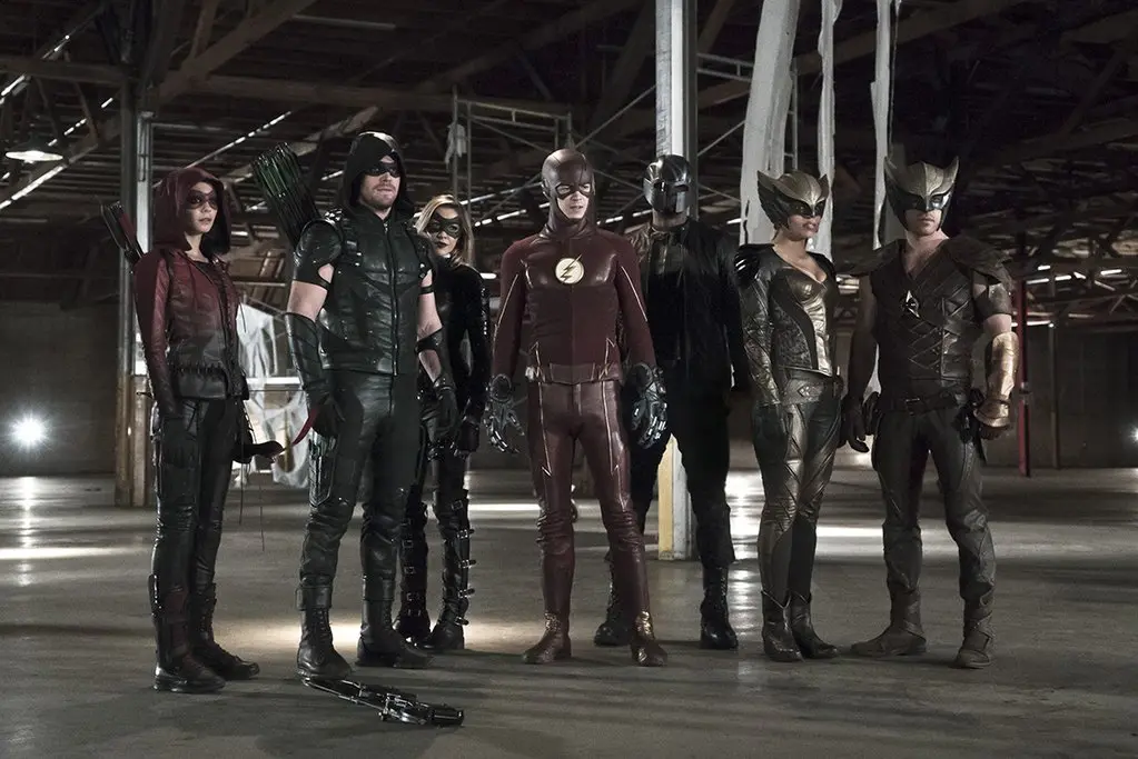 Crossover serial Arrow dan The Flash. (CW / newsarama.com)