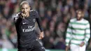 Kylian Mbappe - Pemuda asal Prancis ini terkenal dengan kecepatannya dalam mengobrak-abrik pertahanan lawan. Jika tidak disiplin mengawal striker berusia 21 tahun itu maka gawang Manuel Neuer siap-siap jadi lumbung gol PSG.(AP/Scott Heppell)