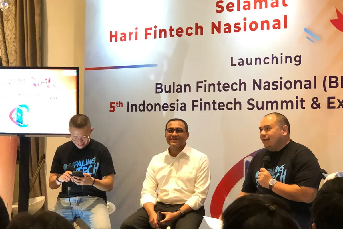 OJK bersama Asosiasi Fintech Indonesia (Aftech) dan Asosiasi Fintech Syariah Indonesia (Afsi) resmi membuka Bulan Fintech Nasional & the 5th Indonesia Fintech Summit and Expo 2023