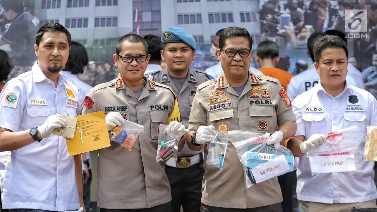 Ditangkap Lagi, Begini Ekspresi Fariz RM di Polres Jakarta Utara