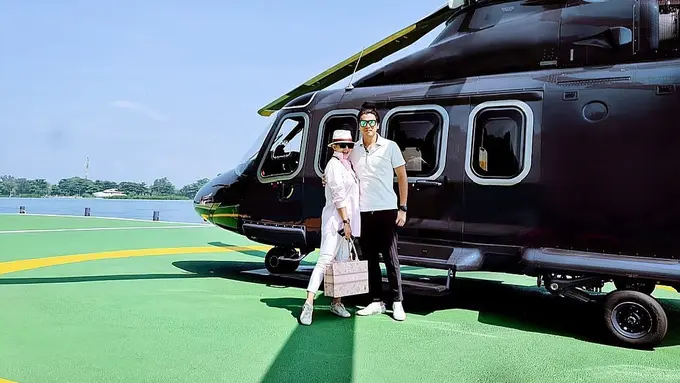 Pakai Helikopter, Ini 7 Momen Liburan Syahrini dan Reino Barack di Sebuah Pulau
