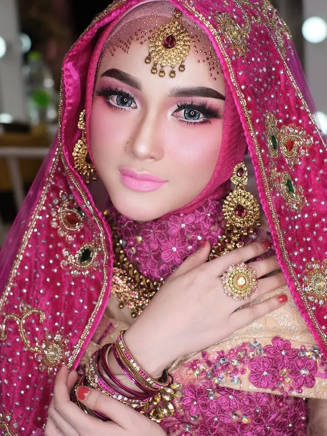 6 Pesona Arlida Putri, Pedangdut Asal Sidoarjo Saat Pakai Hijab
