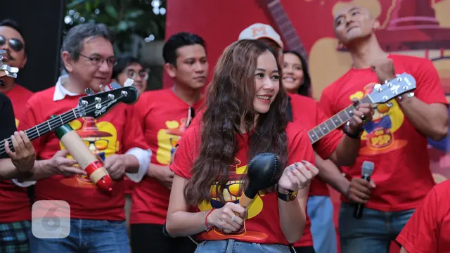 [Bintang] Aura Kasih