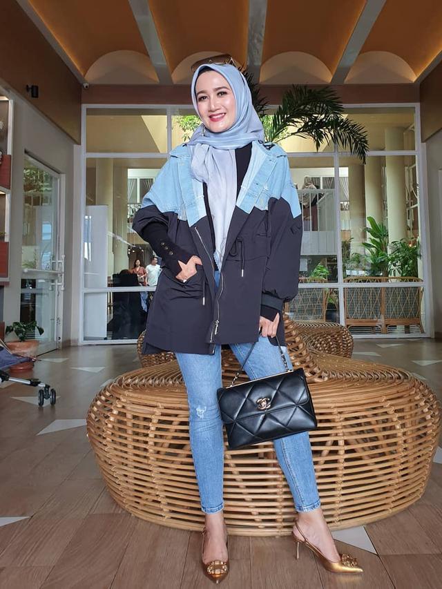 6 Potret Terbaru Nini Carlina Awet Muda Di Usia 44 Tahun Surabaya Liputan6 Com