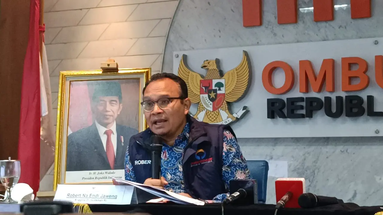 Anggota Ombudsman RI Robert Na Endi Jaweng