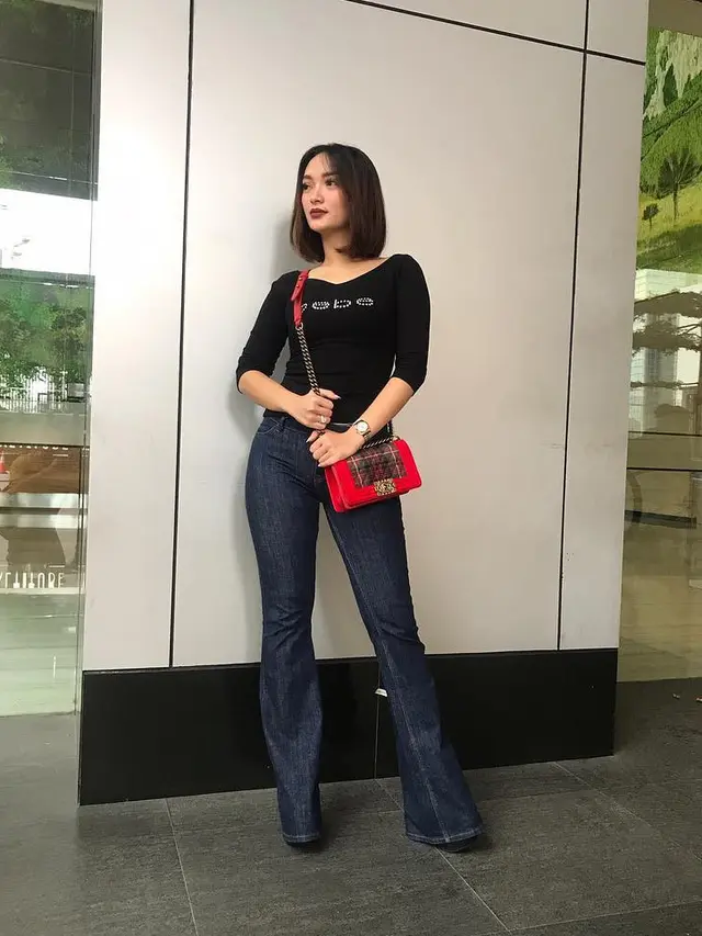 [Bintang] Zaskia Gotik