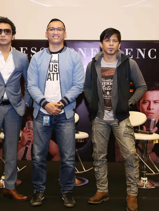 Baik Giring Nidji mau pun Ariel NOAH, keduanya sudah tidak sabar untuk bisa turut ambil bagian dalam kompetisi ini. Selain didaulat sebagai juri, bersama Uki NOAH dan Momo Geisha mereka juga akan menjadi mentor. (Nurwahyunan/Bintang.com)