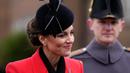 Kate Middleton, Putri Wales dari Inggris tiba untuk mengikuti parade Hari St David dengan anggota Batalyon 1, The Welsh Guards di Windsor, Inggris, Rabu, 1 Maret 2023. (AP Photo/Alastair Grant, Pool)