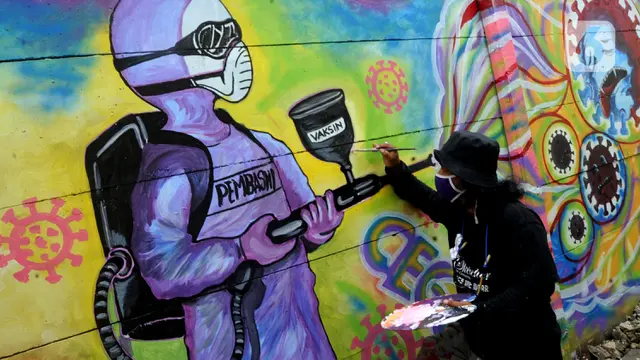 FOTO: Mural Jadi Media Sosialisasi Bahaya COVID-19 di Tangerang