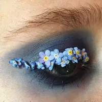 Riasan mata indah. (foto: Instagram/@makeupisart_x)