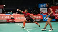 Greysia Polii/Rizki Amelia Pradipta mengalahkan pasangan Denmark, Maiken Fruergaard/Sara Thygesen pada babak pertama All England 2017, Rabu (8/3/2017). (PBSI)