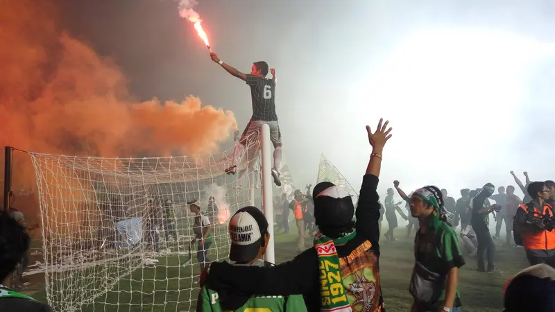 Pendukung Persebaya, Bonek, dilarang mendampingi timnya saat bertemu PSIM Yogyakarta