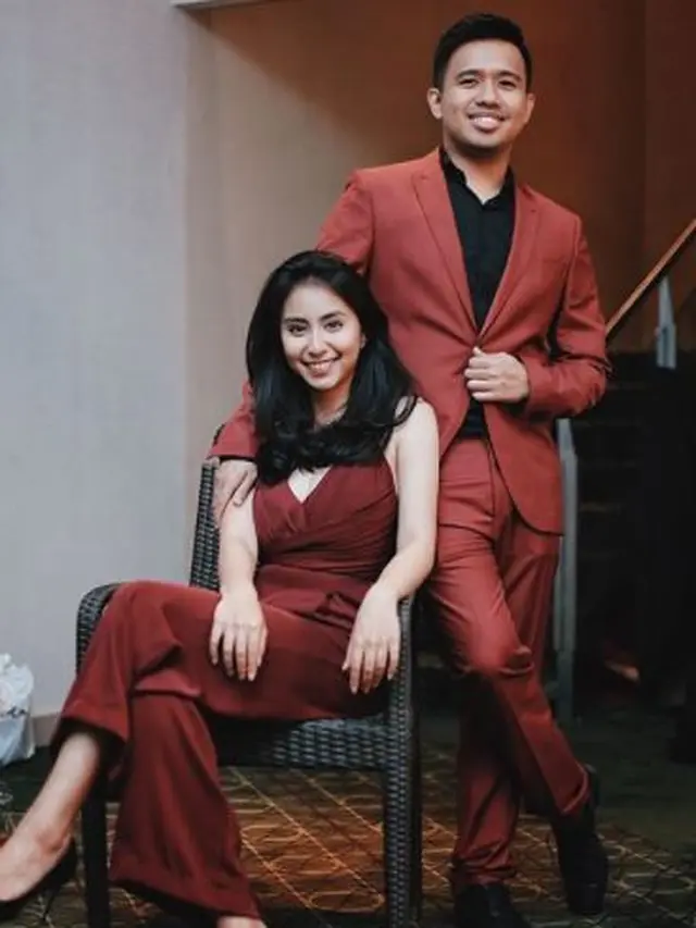 6 Potret Joshua Suherman dan Clairine Clay Pakai Baju Kembar, Pasangan Kompak